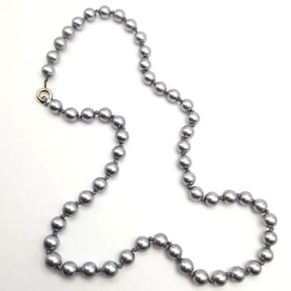Vintage Hand-Knotted Glass Faux Gray Pearl Choker Necklace - Picture 1 of 4